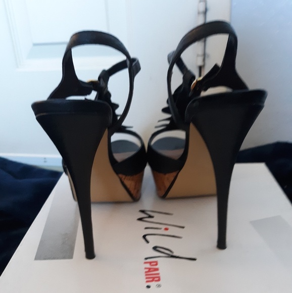 Shoes - Picture 2 of 3